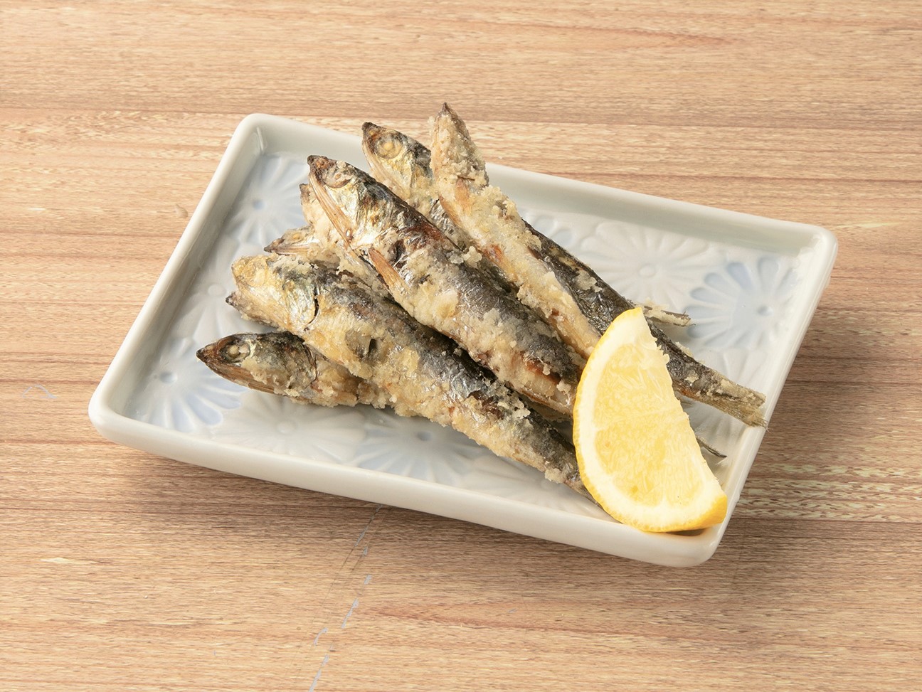 南知多産小いわしの唐揚げ 638円(税込)